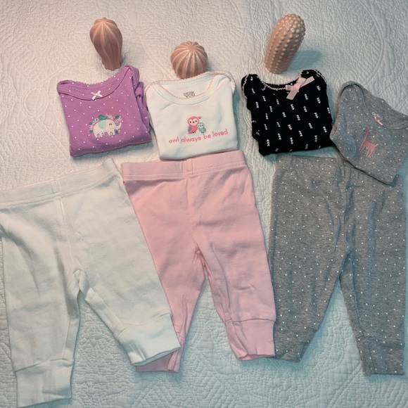 3 Carter’s sets Bundle with an extra long sleeves onesie size 3M - Picture 1 of 9